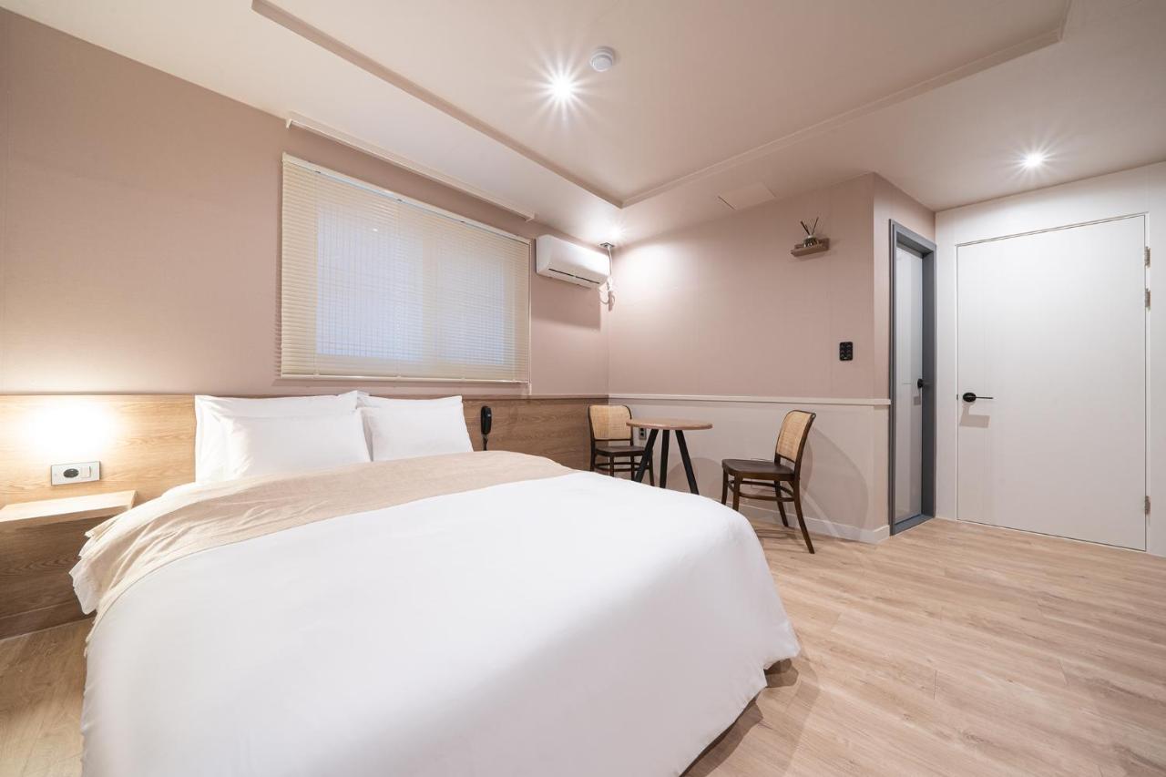 Aank Hotel Daejeon Yongjeon 1St Exteriör bild